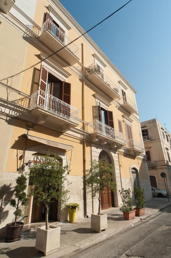 In Rada Bed and Breakfast Trani Exteriör bild